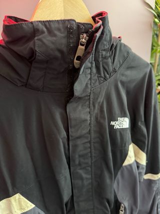 Giubbotto The North Face impermeabile perfetto per lo sci