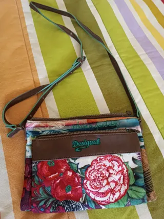 Bolso Desigual Multicolor con Flores