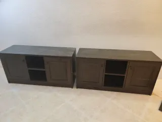 Dos Mueble bajo rústico de madera