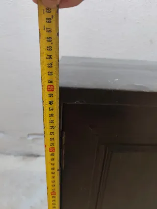 Dos Mueble bajo rústico de madera