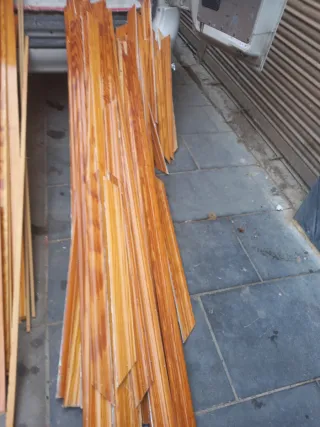 Se venden puertas de madera