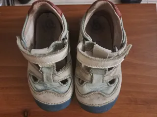 4 pares Sandalias Geox y Biomecanics Niña Talla 22