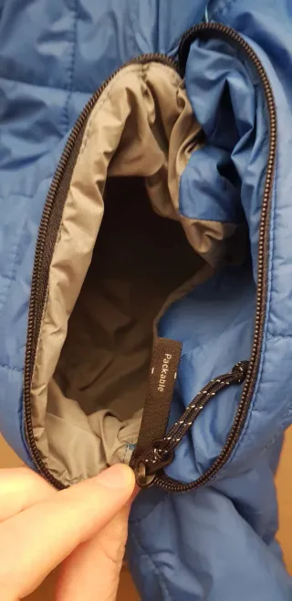 Abrigo ligero acolchado azul