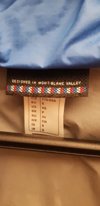 Abrigo ligero acolchado azul