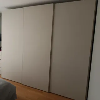 Armadio camera da letto, settimanale e comodini