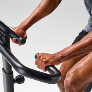 Bicicleta Estática EB520 B Resistencia Motorizada Garantía