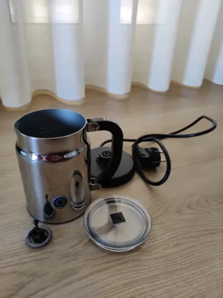 Montalatte cappuccinatore Nespresso Aeroccino