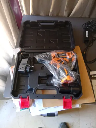 Taladro/Destornillador HILDA 12V + Maletín