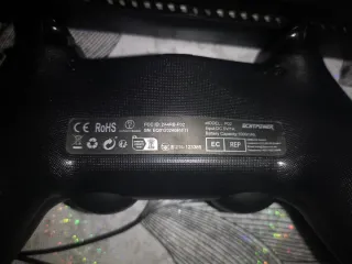 PS4 (PlayStation 4) + 2 Giochi