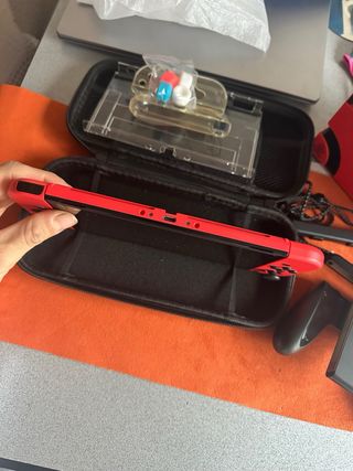 Nintendo Switch OLED Edición Mario Roja