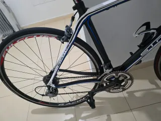 Bicicleta de carretera STRATOS