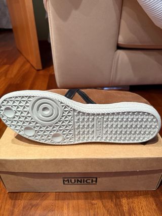 Zapatillas Munich Barru Talla 43 Marrón/Negro