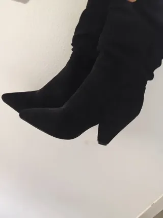 Botas de tacón negras