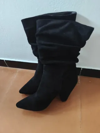 Botas de tacón negras