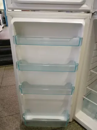 Frigorífico Dos Puertas Jocel 1.44x55cm