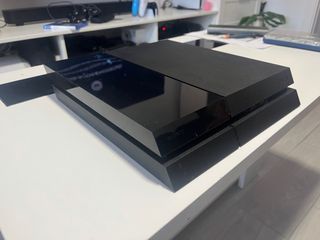 PS4 (PlayStation 4) Nera