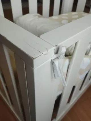 Cuna de colecho blanca con ruedas