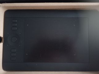 Wacom Intuos Pro PTH-451