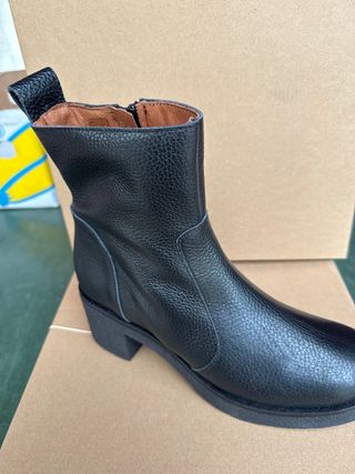 Botín negro À bientôt... merci Paris