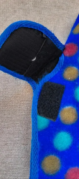 Zapatillas de estar por casa con lunares