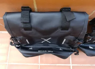 Alforjas maletas Shad TR30