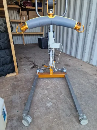 Grua para personas con poca movilidad