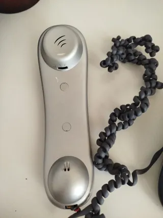 Teléfono SPC Telecom azul marino y plata