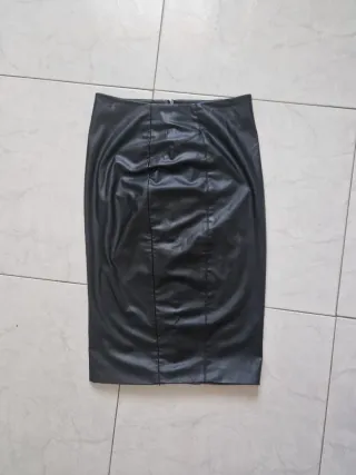 Gonna Zara similpelle nera