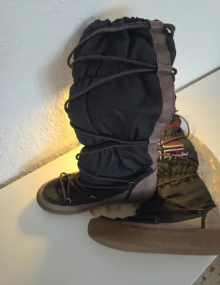 Botas Napapijri Negras y Marrones