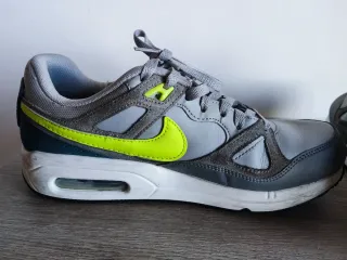 Zapatillas Nike Air Max Grises y Amarillas