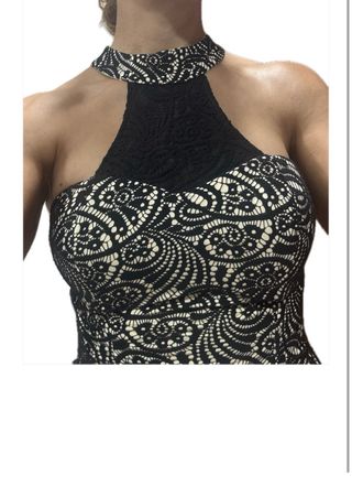 Vestido fiesta Nochevieja negro y dorado