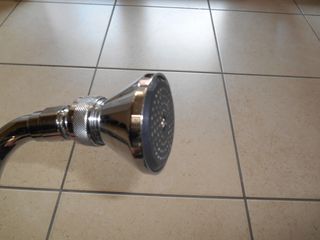 Braccio doccia con soffione nuovo