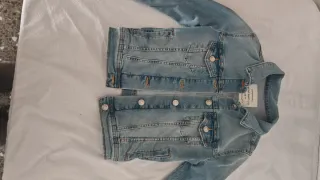 Cazadora vaquera niña como nueva