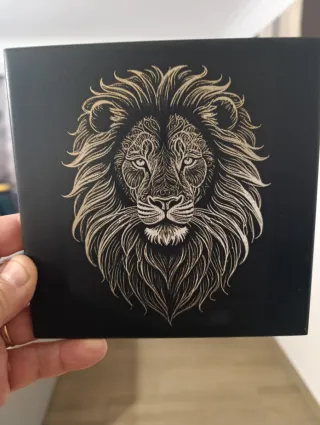 Azulejo decorativo leão dourado