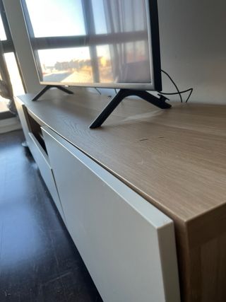 Mueble TV Besta Ikea Madera y Blanco