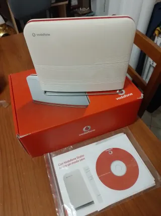 Tre Modem Vodafone Station più chiavetta usb.