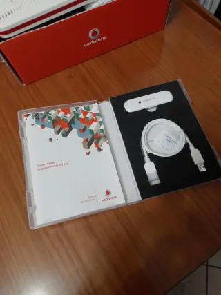 Tre Modem Vodafone Station più chiavetta usb.