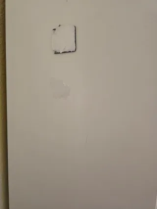 Estantería Billy con puertas de cristal