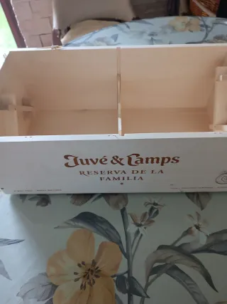 Caja Juvé & Camps Reserva de la Familia