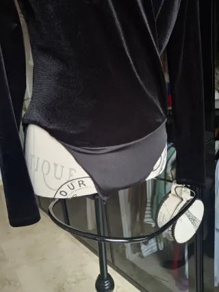 Body Terciopelo Mango Talla XL