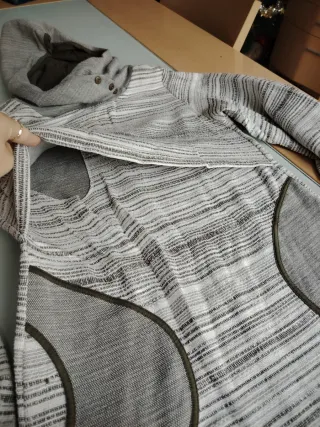 Jersey de lactancia rayas grises y blancas