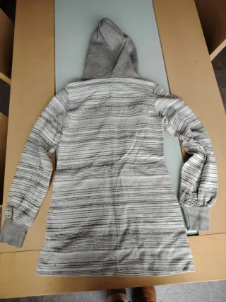 Jersey de lactancia rayas grises y blancas