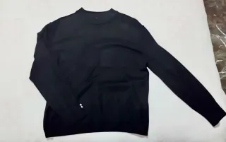 Jersey Negro Manga Larga Zara talla 11-12