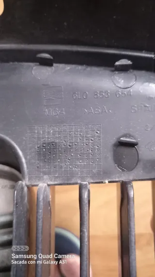 Rejilla central Seat Ibiza 6L