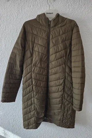 Parka Primark l acolchada con capucha