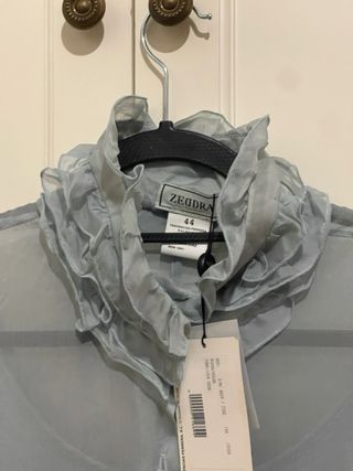 Blusa seda Zeddra Talla 44. con top a juego