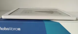 Kobo Libra 2 eReader Bianco + Custodia