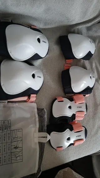 Patines Talla 37 + Protecciones + Casco + Bolsa