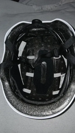 Patines Talla 37 + Protecciones + Casco + Bolsa