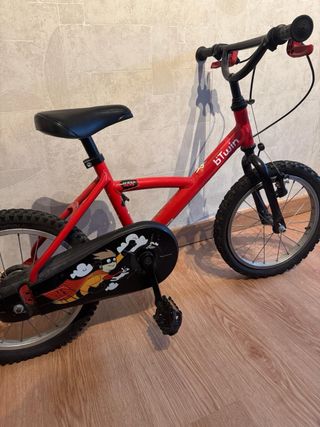 Bicicleta infantil Btwin roja